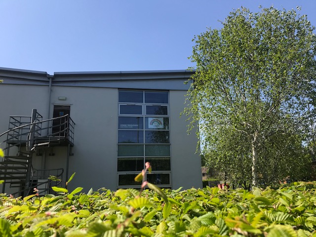 MarieKille's tweet photo. Our #StridesWinchester office looking lovely in the sunshine - may be closed but we are all still connected - working from home @StrideTreglown .  We miss seeing you all but join us sharing stories! #TalkingSpaces https://t.co/ERJZUbNUKL