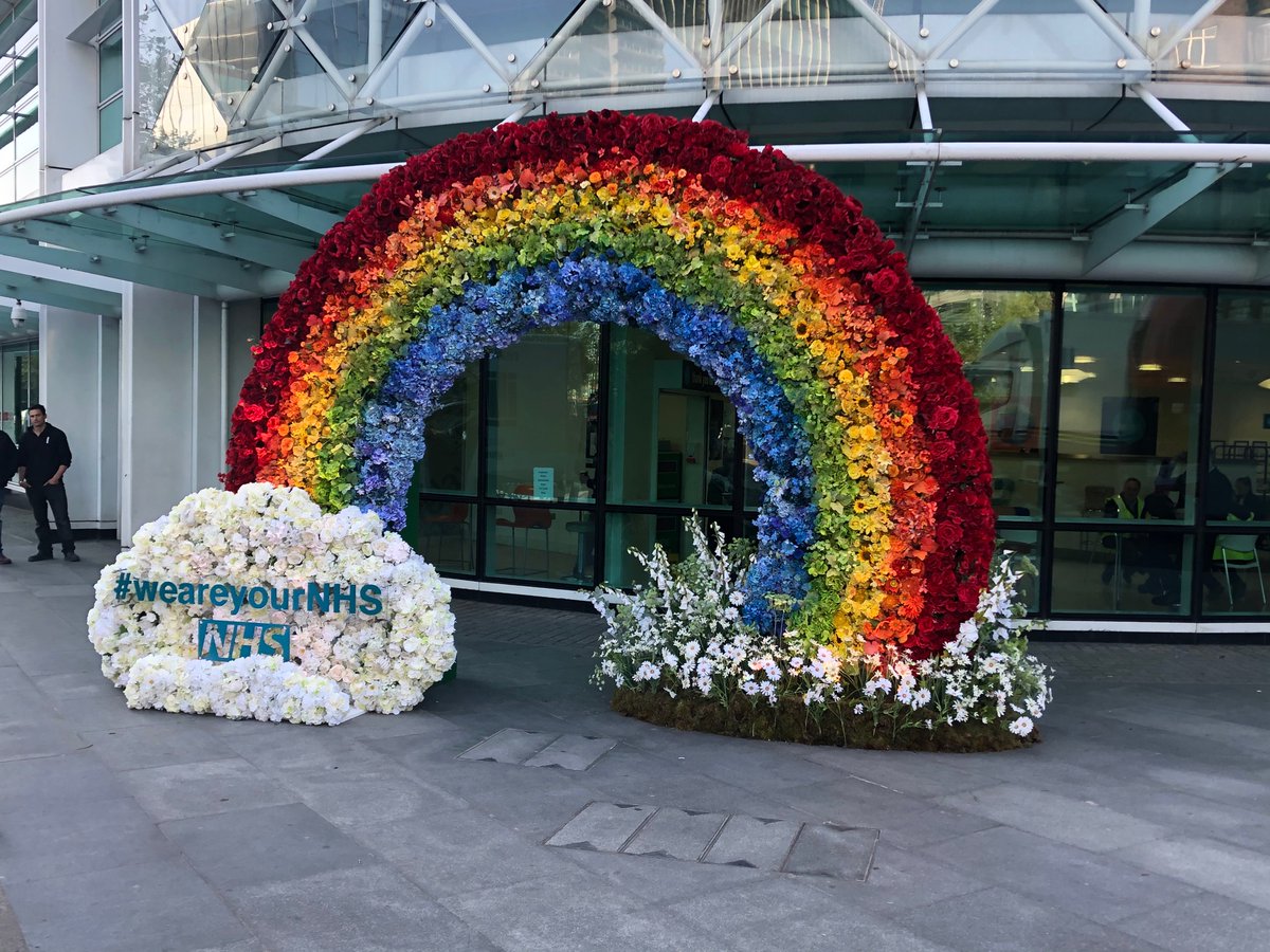 DrNeilStone's tweet photo. Today outside the hospital. Proud to work at @uclh and be part of the #NHS! https://t.co/DyowhScQsB
