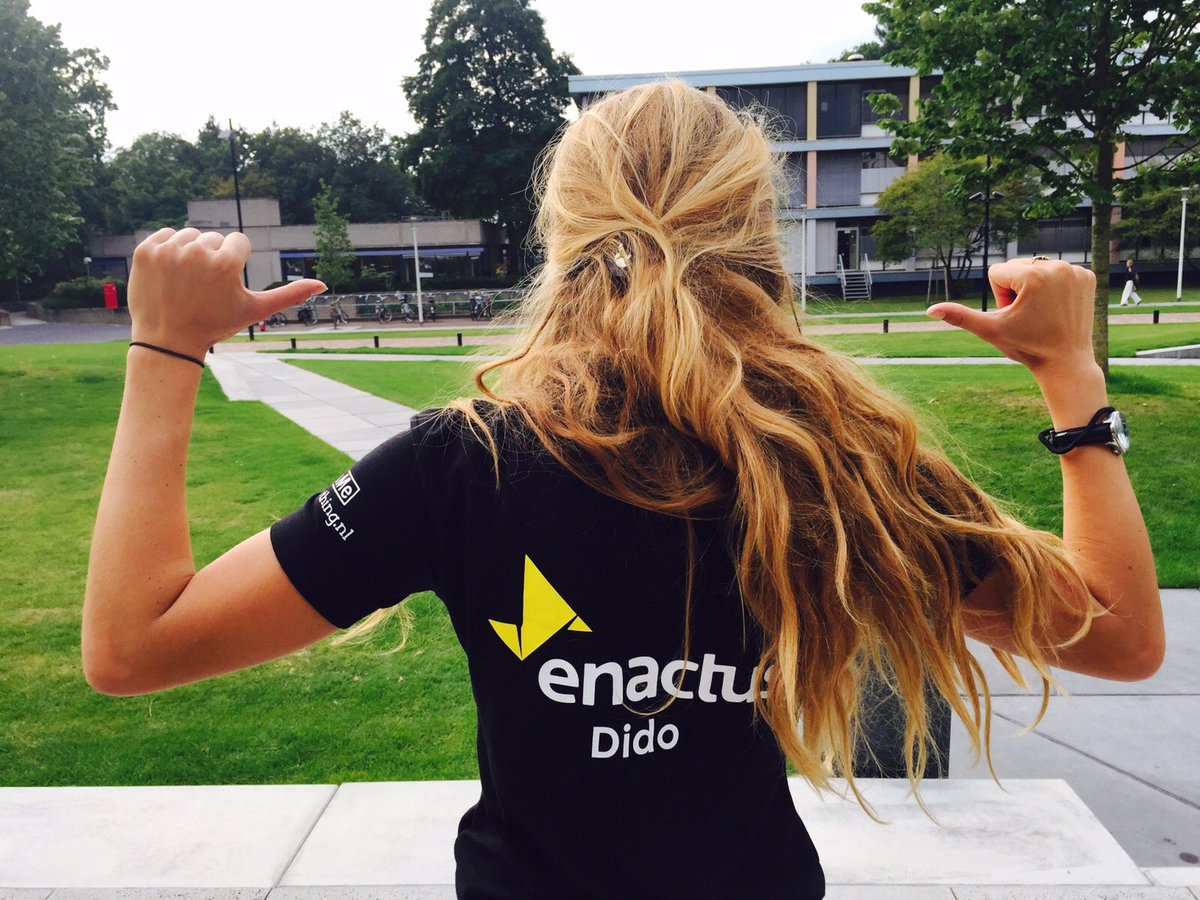 "I remember being so nervous to do presentations. Nowadays I often give presentations in front of a lot of people and I enjoy doing it. If I think back at that time, presenting at <a href="/enactus/">Enactus</a>, I can’t help but smile." - Dido van Wylick | alumna | founder of Viadine Juridisch Advies