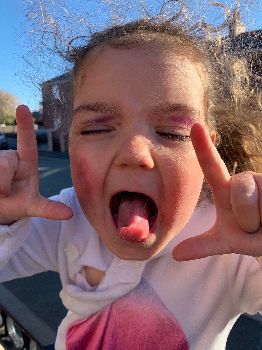 HeatherEllwood3's tweet photo. @NursHolyFamily 
Enesmay having loads of fun when not in school x https://t.co/nyrQcH30Yv