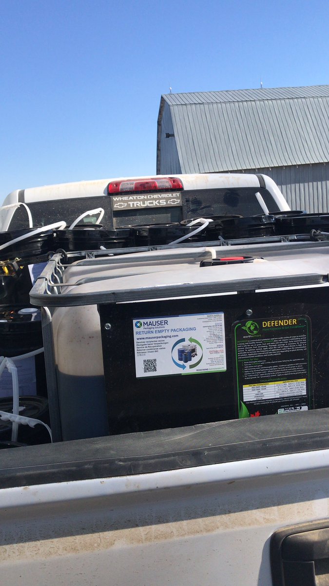 kyledeck55's tweet photo. First load of inspire seed starter and defender plant and soil protector heading out to new customers #Earthsmart #inspire #defender #healthysoils #plant2020 https://t.co/Zm5Xb0gVtZ