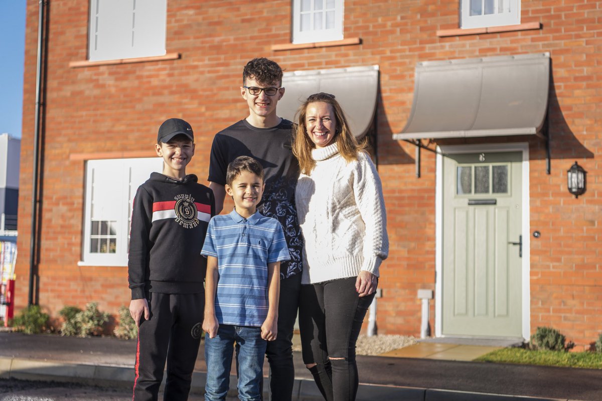 CEF has written to <a href="/conormurphysf/">Conor Murphy</a> Minister of <a href="/dptfinance/">Dept of Finance</a> seeking resumption of even a skeletal service from #LandRegistry to allow planning for homebuyers completions and planning for new homes post-crisis #housingneed <a href="/LawSociety_NI/">Law Society of Northern Ireland</a> <a href="/planningbarni/">Northern Ireland Planning Bar Association</a>