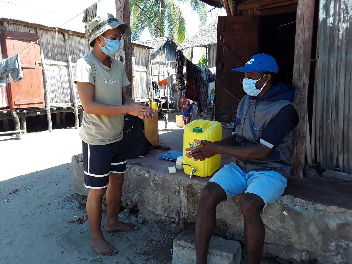 BlueVentures's tweet photo. "For conservationists working at the interface of poverty and environmental degradation, the coronavirus tragedy underscores why we must take urgent action to support those dependent on biodiversity for their survival." 
@aarhh  in @mongabay
https://t.co/PRuAXZ1tvt #blueventures https://t.co/uXhhmBJm8g