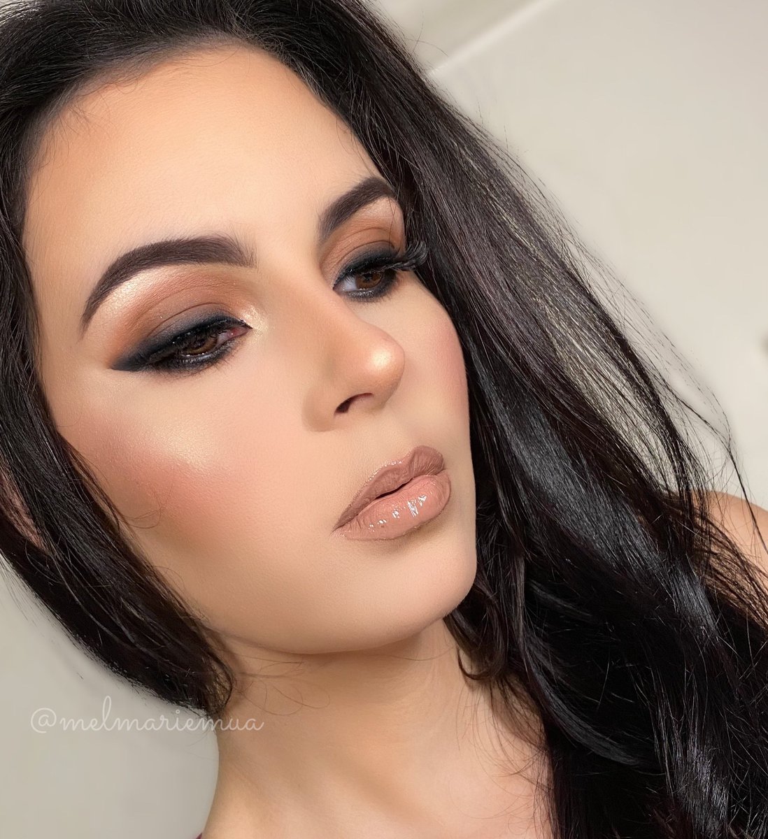 melmariemua's tweet photo. Used my #TexturedNeutrals palette to create this smokey but not tooooo dark , look :)) & I really like it π @GlamLifeGuru @HaloBeauty #tatibeauty https://t.co/oyWFKkUhG2