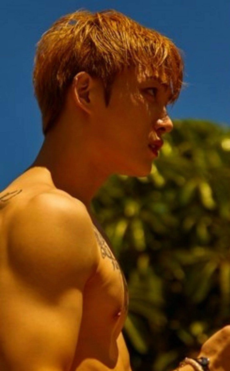 jaejun8690's tweet photo. @TheRebirthofJ @AsmAe_Bang Bonus! Just for good measures!
💪🏻😍 https://t.co/JNaoAE4bPv