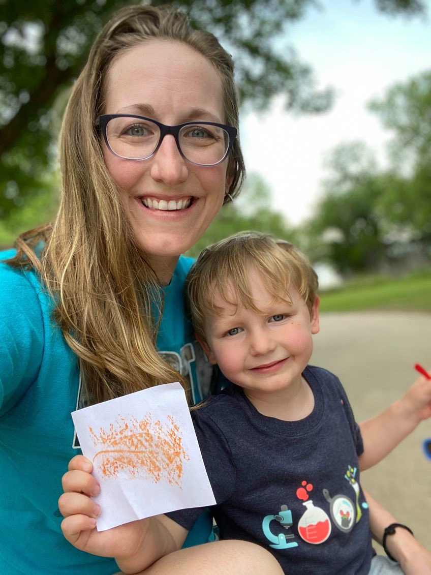 mrsgrafscience's tweet image. We went on a Nature Walk and did tree rubbings to celebrate Earth Day! 🌎❤️🌳#wmsgettinfit @WesterWildcats