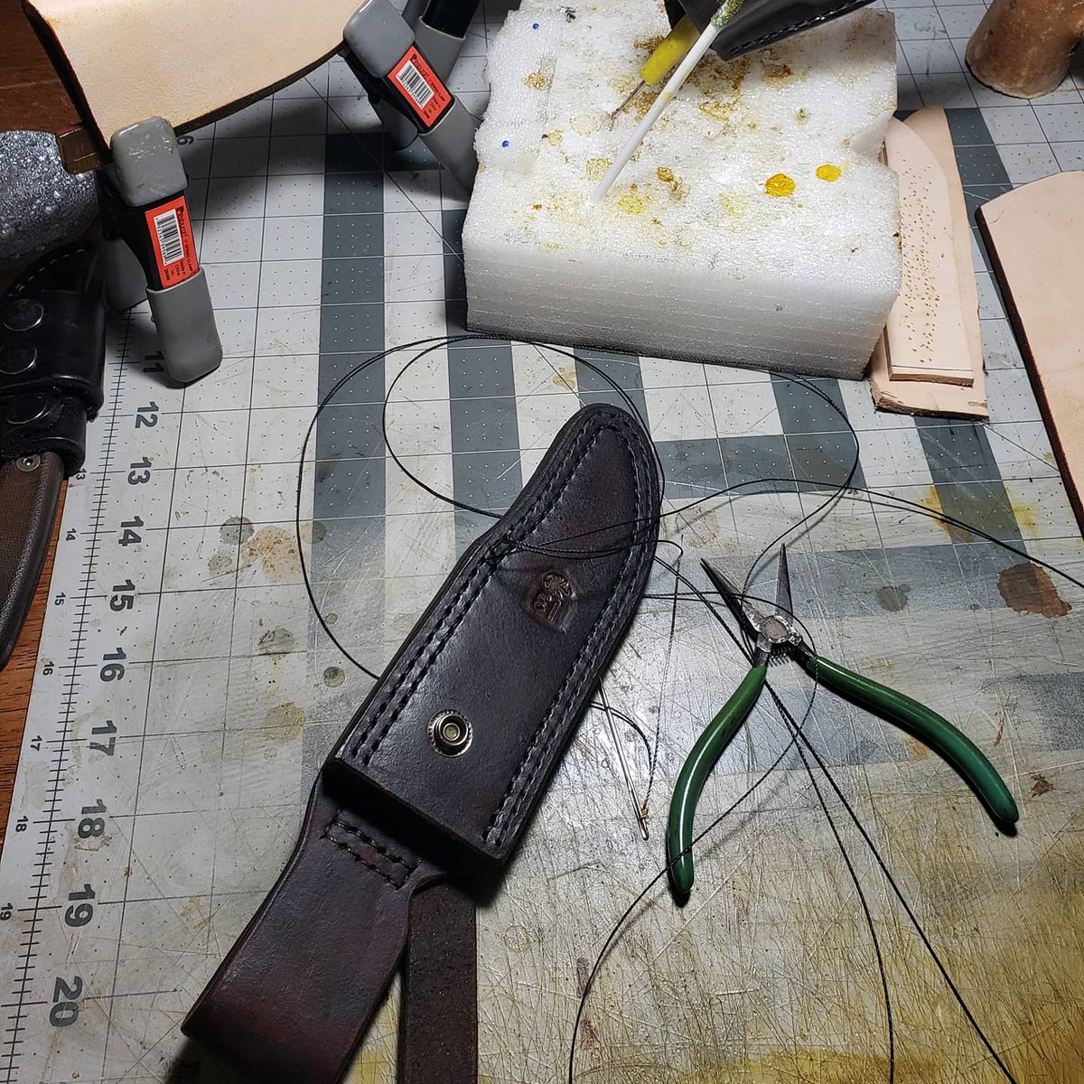 TAKIN_13_SCALPS's tweet photo. Hand made, Hand stitched
#bushcraft #bushcraftknife #everydaycarry #buckknives #buckusa #buck #buckknife #buck119 #buckknife #camping #outdoors #fishing #esee #camping #leather #leatherwork #leathercraft #leathersheath #survival #survivalist #edc #edcgear #edcknife #edccommunity https://t.co/opVQUB8C9q