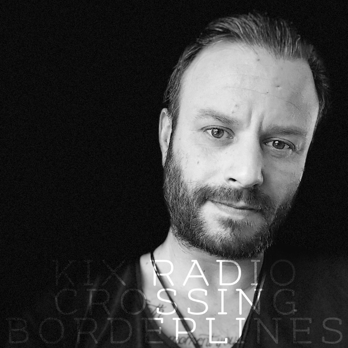 Every Thursday evening on <a href="/RadioKIXBelgium/">KIX</a> or 104.7fm, i’ll do my weekly storytelling in their program Crossing Borderlines ! Starting at 9pm

#livestream: radiokix.be/live-stream/