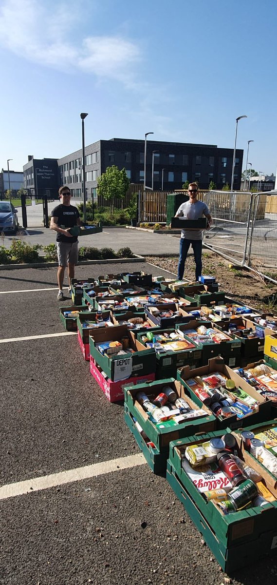 RTS_Twickenham's tweet photo. Huge thank you to @equipperssurrey for their donations to the FoRTS food bank. We hope everyone is keeping safe and well. #TeamRTS #RTScommunity @LBRUT @RuT_College @Harlequins @Haymarket_Media https://t.co/cJk9IYR3Uy
