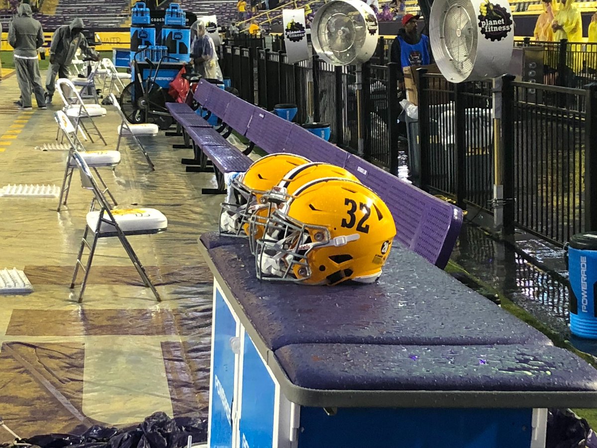 Billy Cannon's statue was unveiled the night before the 2018 Ole Miss game.Perhaps Joe Burrow's statue will one day stand next to it. #LSU wore these throwback helmets to honor Cannon, the first Tiger to win the Heisman. https://bit.ly/34XThOh (More on that later).