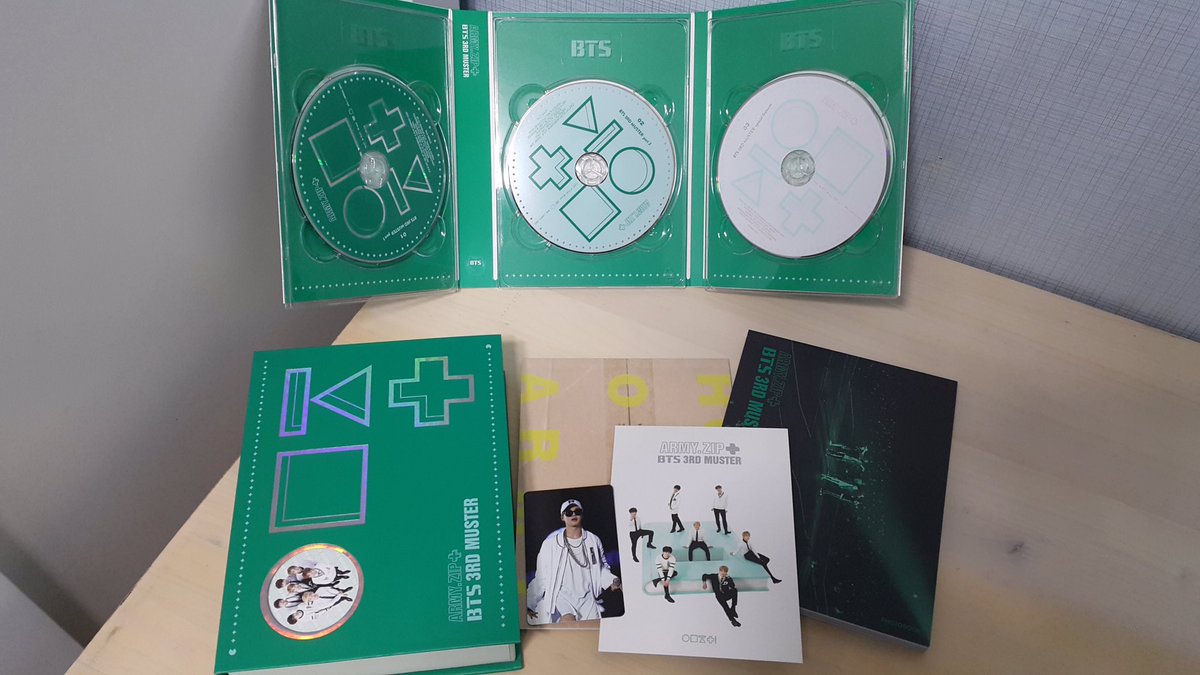 hams_zi's tweet photo. 🇰🇷ดีลเกา #แฮมจี้ดีล 
BTS LOVE YOURSELF DVDการ์ดแทฮยอง โปสแทฮยอฃ
BTS 4th MUSTER DVD (happy ever after) การ์ดจองกุก
BTS 3th MUSTER DVD การ์ดจีมิน
BTS SUMMER PACKAGE แทฮยอง
ราคา 1750 ทุกอัน

📮70 ems 
#ตลาดนัดบังทัน ตามหา https://t.co/vgmpH4okN0