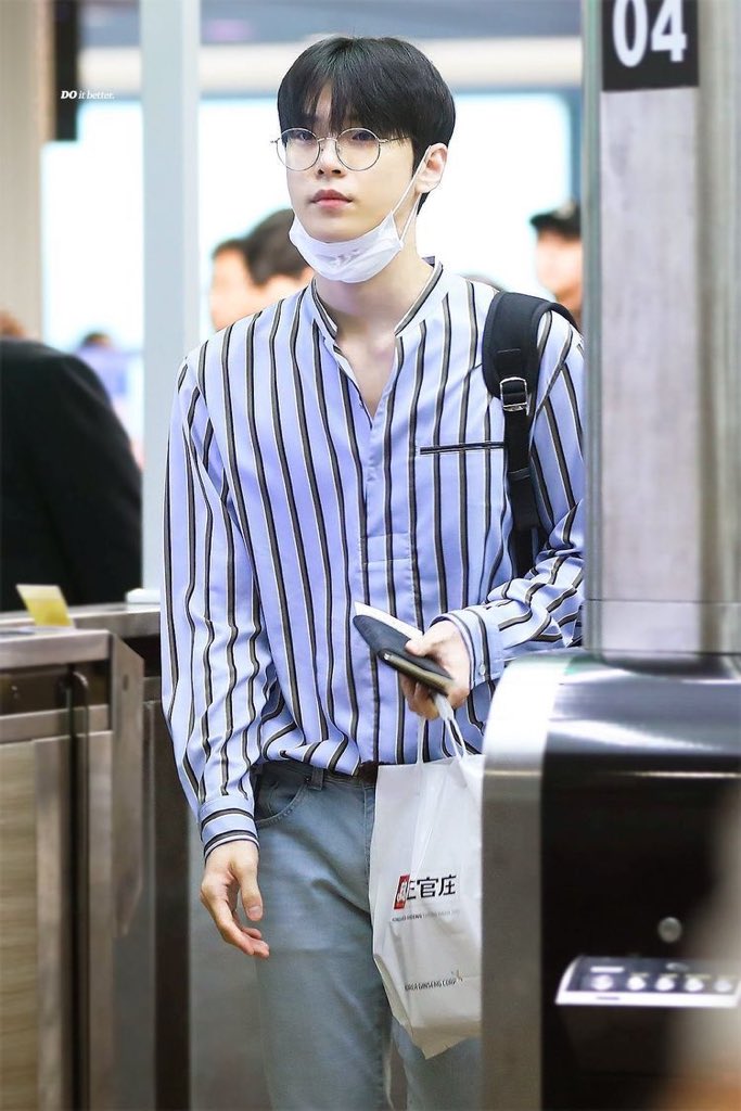 davineezar's tweet photo. ㅤ
ㅤ CGK ✈ DXB
Go to Dubai. Setelah quarantine cukup lama di rumah, akhirnya bisa merasakan keluar rumah lagi juga untuk menghadiri acara pernikahan teman.
Berang-berang makan coklat.
Berangkat. #DSTangledUpInLove
ㅤ https://t.co/7MQlH0Quvc