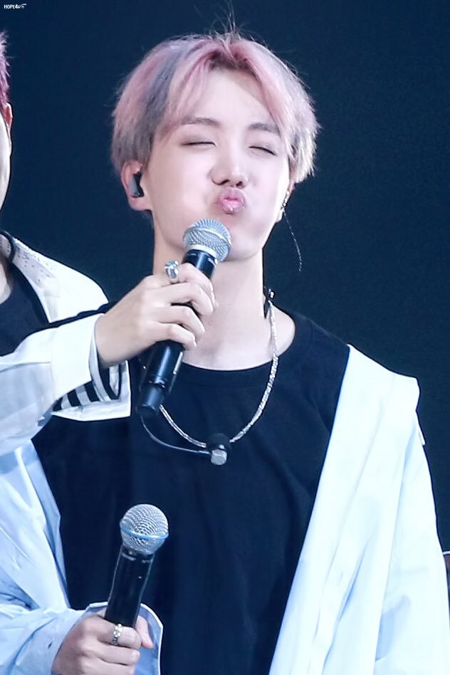 OH HE& #39;S JUST MY FAVORITE  #Jhope   #제이홉   #방탄소년단제이홉