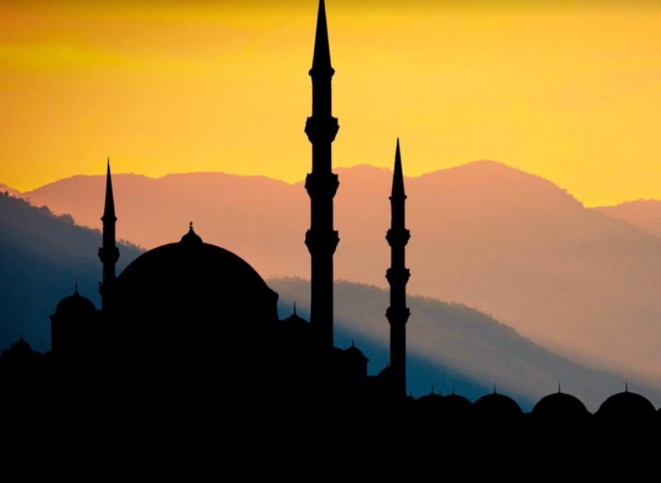 Happy first day of Ramadan to all celebrating from The Modern Gent!