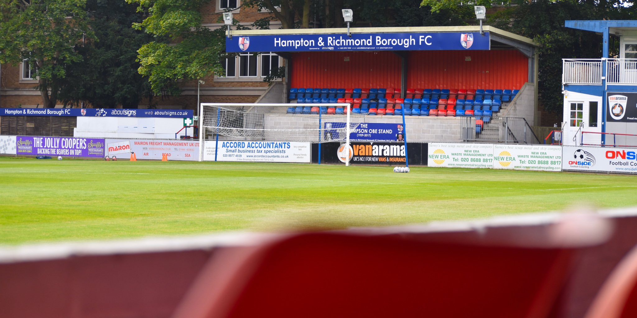 Hampton & Richmond Borough FC on Twitter: "🛑🛑 A SATURDAY AFTERNOON WITH THE BEAVERS 🛑🛑 Here are all the details about our Facebook and Instagram Live Q&amp;A's with Jacques, Gary and the