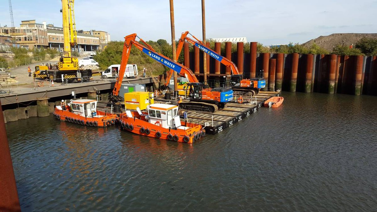 Throwback Thursday to 2016 when the TM Star and TM Sky were working on the river Tyne for #landandwater
#workboat