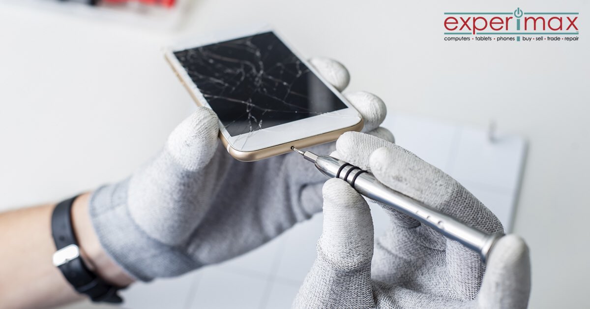 EXMNEOrlando's tweet photo. #Blog: You should repair your broken iPhone® device - here’s why.
https://t.co/mPnysuRNqy
#ExperimaxNEOrl #Experimax #TechAdvice #ServiceToTheMax #PhoneRepair https://t.co/Xng86nv9t2