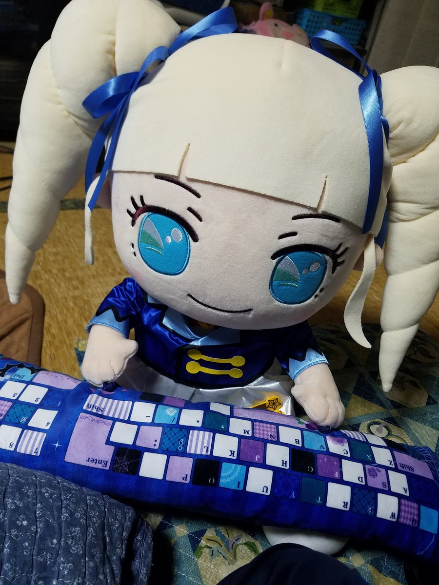 sintan04's tweet photo. 届いたけど思ったよりでかいw https://t.co/QuBQH751ea