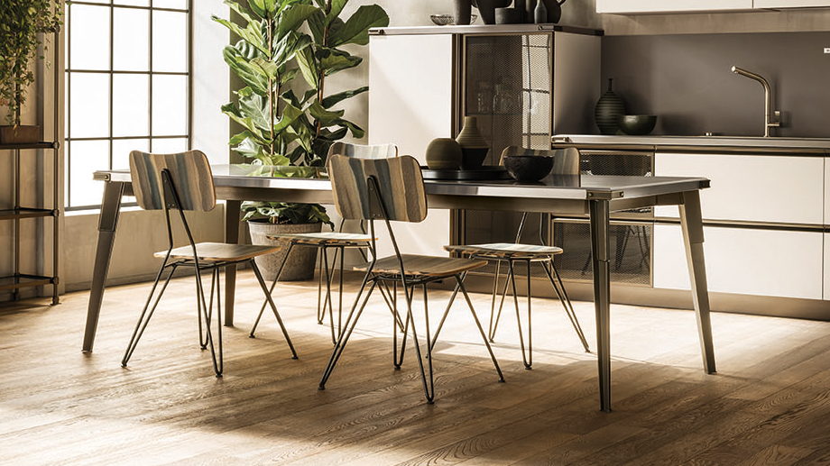 ScavoliniLondon's tweet photo. Looking for an urban dining table, look no further. Match it with your Diesel Workshop kitchen or let it standout amongst a more minimal look. #dieselliving #scavolini #diningtable #industrialfurniture https://t.co/gLB70zeRBM