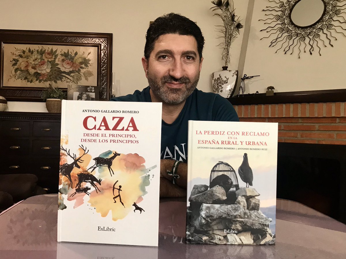 Hoy es 23 de abril y se celebra el #DíaMundialDelLibro y aprovecho la oportunidad de mostraros e invitaros a que consigáis y leáis mis dos libros 📖 en momentos en los que debemos permanecer más tiempo en casa.