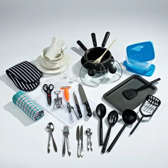 UniKitOut's tweet photo. We're giving 25% off our Move-in Kits to all Key-Workers &amp; NHS Staff that are having to self-isolate away from their families. We have bedroom, kitchen &amp; bathroom kits available for next day delivery. Quote THANKYOU25. (ID rqd) https://t.co/7QCGGlIzWF

#stayhome #moveinkits https://t.co/JLqdv7qGyn