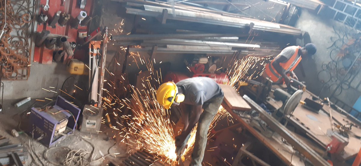 dnahinga's tweet photo. New Workshop. We are ready to take orders.

Items can be sketches, googled images, word descriptions.

Hint: Cool stuff will be given priority. 

#UBSpaces 
#MetalWork
#MadeWithLove https://t.co/qqko1T18D6
