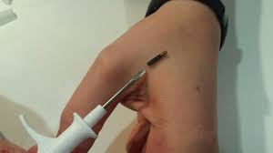 PPMMal's tweet photo. Viel zu Kompliziert, Jeder bekommt einen #RIFD Chip mit #GPS Funktion unter die Haut gespritzt - FERTIG!
& man kann berührungslos, ausgelesen, aufgefunden & identifiziert werden, seine Geschäfte alle Bargeldlos - im Vorübergehen - erledigen! Das ist unsere Zukunft!
Barcode - Bäh! https://t.co/SrGsDzWQB4