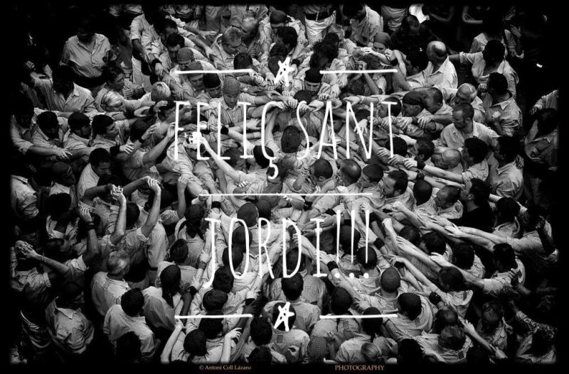 HumanTower's tweet image. En breve saldremos y nos abrazaremos....FELIÇ SANT JORDI!!

#santjordi #diadellibro #HTB #teambuilding #castellers