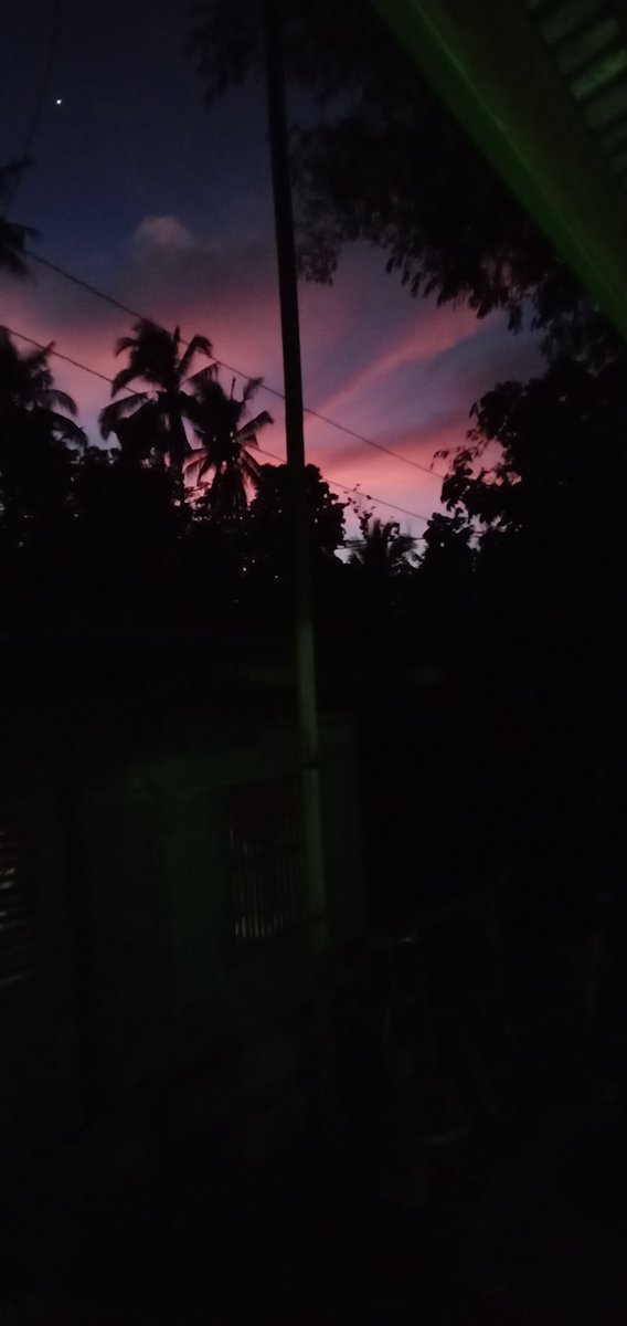 chaeyieee's tweet image. Gang ganitong silay lang