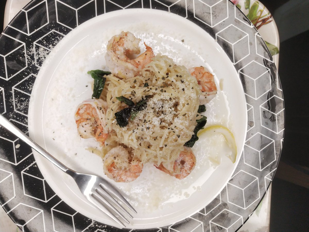 MuningKitty's tweet image. aglio e olio pasta