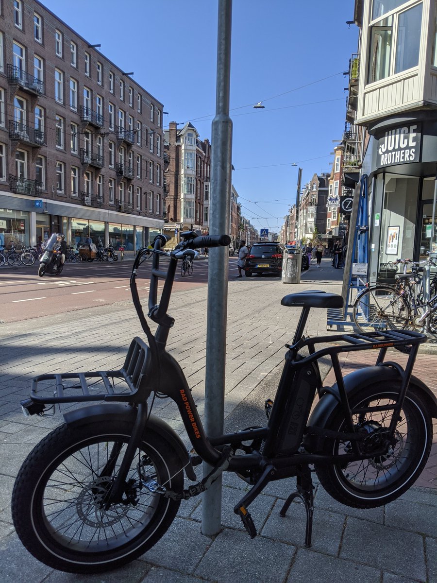 electricfelix's tweet photo. In De Pijp one can spot anything like this #ebike @RadPowerBikes #spotted @duurzaam020 #alwaysbebiking #futureproof #batterypowered #rad #radbike #radpowerbike #ebiking https://t.co/6BNNsdhSvt