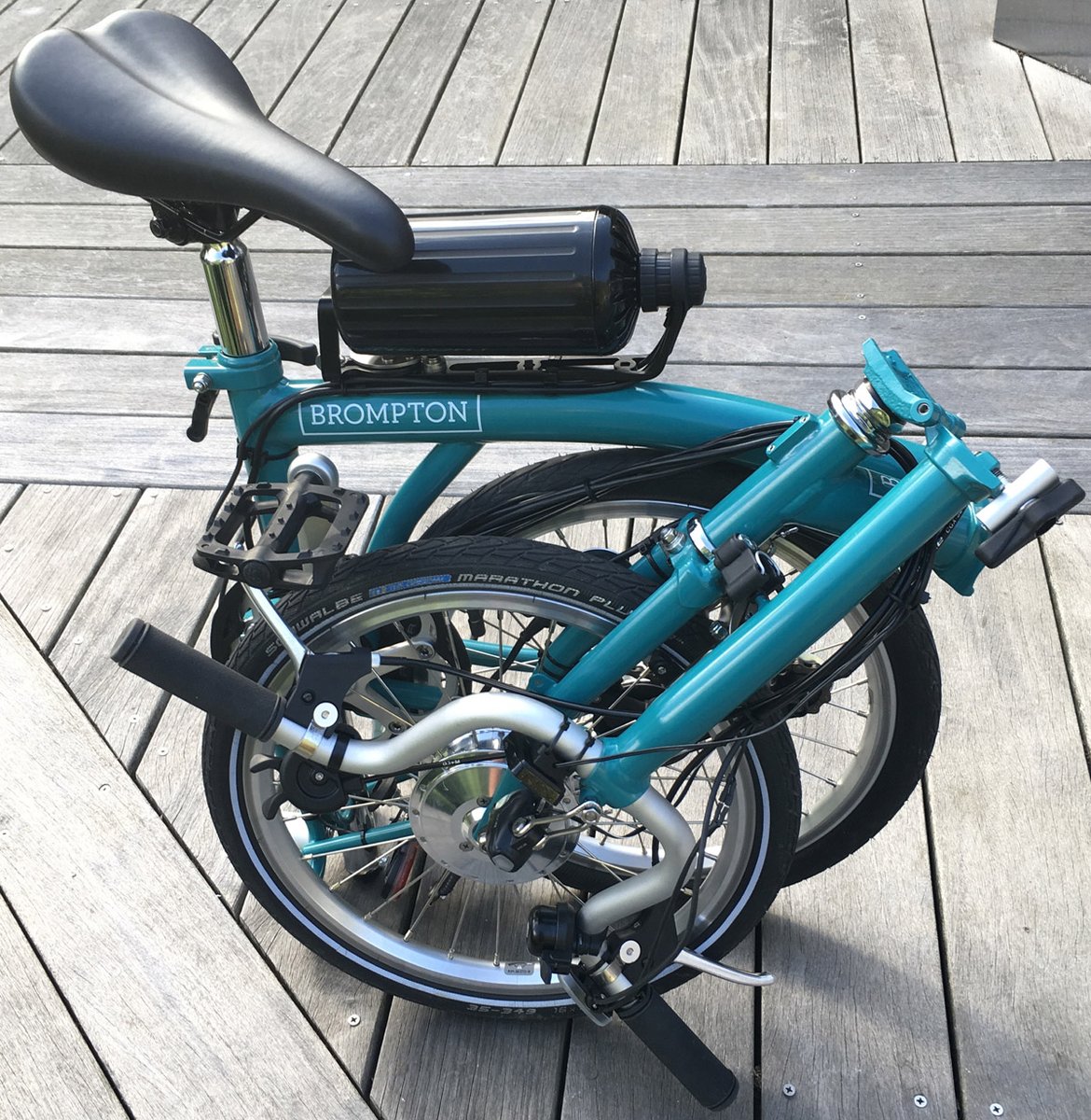 cytronex's tweet image. Not only has the new #Cytronex #Brompton Kit been reviewed as better than any other kit but also way better than Brompton’s own electric models: “Sorry Brompton, but it knocks yours straight out of the ring.”, “it’s a marriage between the best folder and the best power-kit”.
