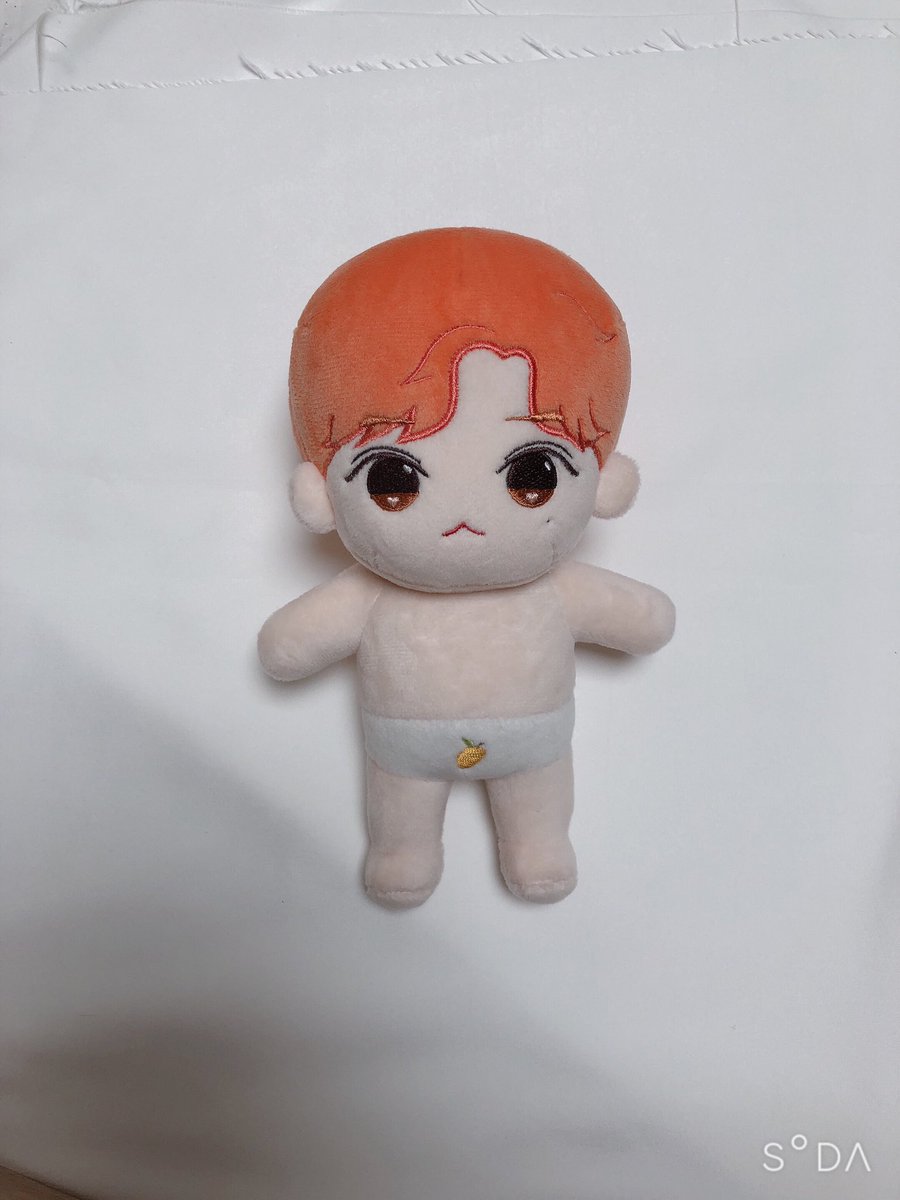 nuest_ya's tweet photo. 자몽망고야 두번째 생산샘플도 도착했습니다!! 사진 상으로는 티가 잘 안나지만 1번째 생산샘플보다 색상이 더 부드럽고 잘 어우러지는 느낌입니다ㅎㅎ 이대로 생산신청하도록 하겠습니다😊 https://t.co/bsBydB2506