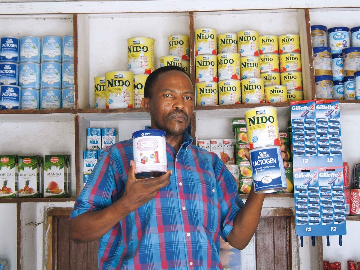 Gesundheitsschädliche Säuglingsnahrung: Der Markt für Milchpulver und Säuglingsnahrung ist sehr anfällig für Betrug. So werden beispielsweise billiger Harnstoff oder Melamin dem Milchpulver beigemischt, um einen erhöhten Proteingehalt vorzutäuschen. bit.ly/2VORR4A