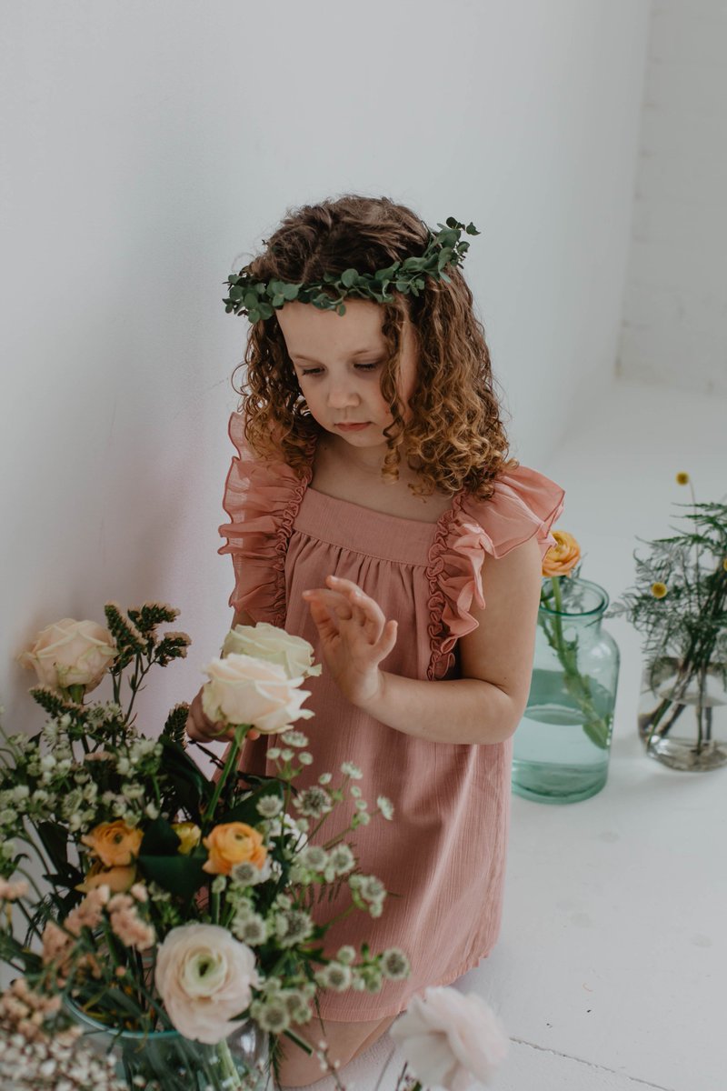 Usi_agency's tweet photo. 💥 How stunning does our Serenna look for @teteandcoco & @orkidsboutique 💥
.
.
📸 @lolajonesphotography
.
.
.
.
.
#usiagency #spotted #teamusi #letsgo #kidstalentagency #kidsthatmodel #childrenofinstagram #welldone #busybees https://t.co/41PPtopm97