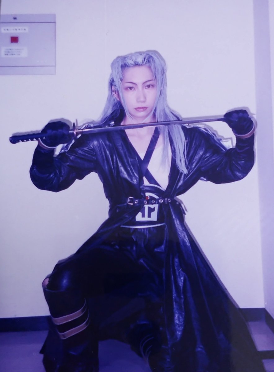黒帆 どちらもカッコいい 頼夜さん男性キャラほんと映えますよね ってセフィロスも地毛 染めたのですかっ 黒帆 どちらもカッコいい 頼夜さん男性キャラほんと映えますよね ってセフィロスも地毛 染めたのですかっ