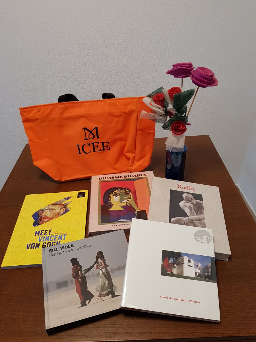ICEE_ICOM's tweet photo. Today is #WorldBookDay We invite you to share your favorite #art #museums #heritage books with us 🏛📚💐 #ICEEICOM #ExhibitionExchange #TravellingExhibitions @IcomOfficiel @UNESCO @NEMOoffice @Vastariupdate @TEN_AAM @sitesExhibits @AAMers @LordCultural @LatinoNetAAM @nomadexhibit https://t.co/zkl0OwP6Sp