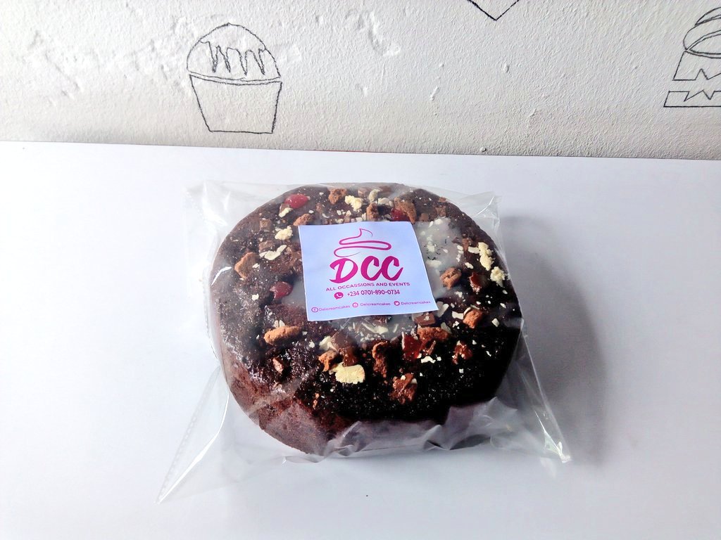 DCCakez's tweet photo. Update from DCCakes
We still delivering DC Chocolate cakes to you within Lagos.
8" 4k
10" 6k

Send in your request. https://t.co/MRQXGWHDIu