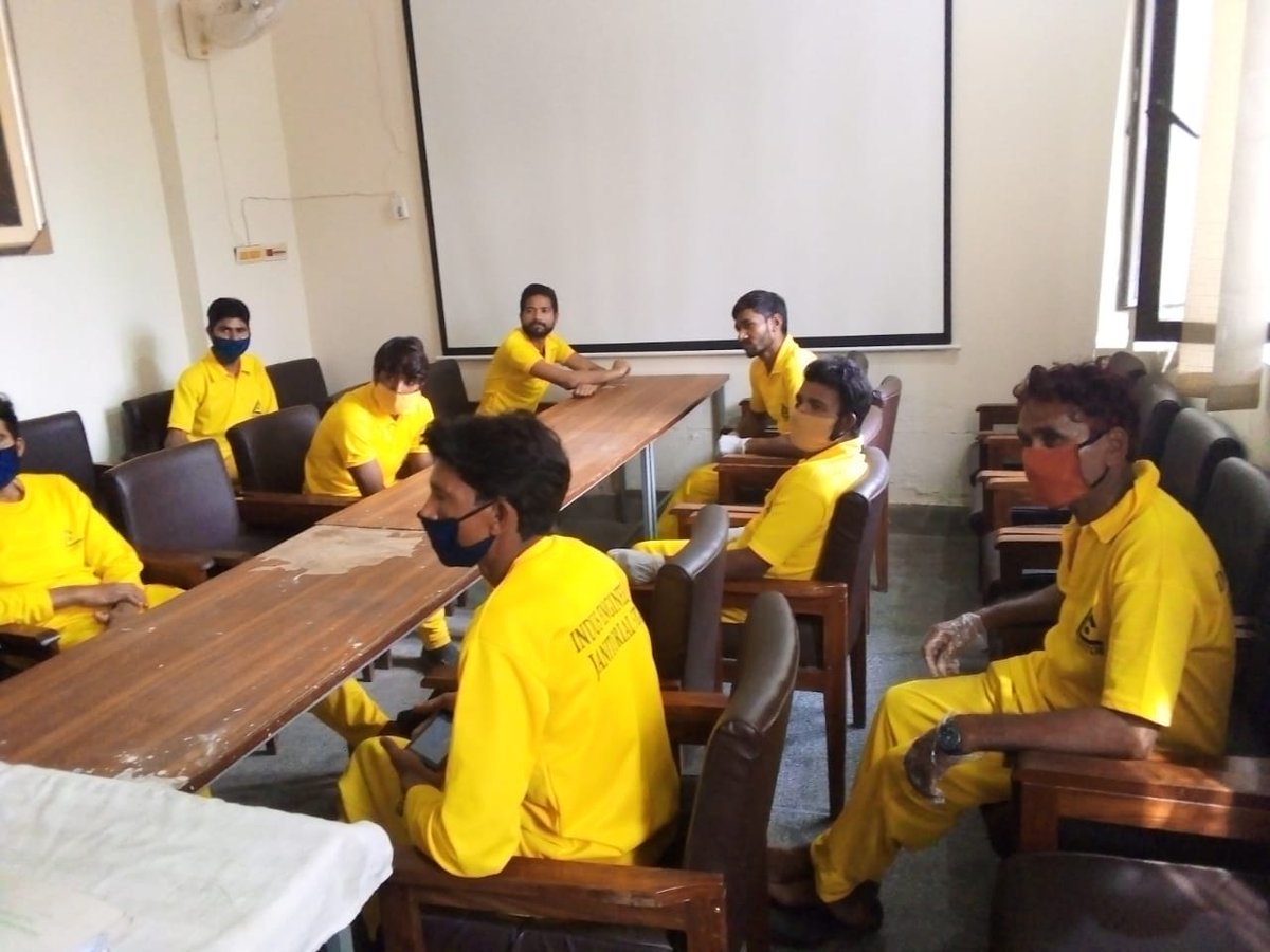 Nisarnabeel1's tweet photo. Training session in progress.
#ARARCoronaSaviours 
#ARARServingHumanity 
#COVID19 https://t.co/hpmYsboQC0