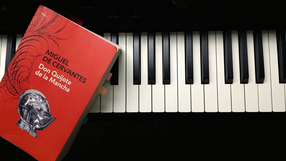 EspinosMarta's tweet photo. 📖 Imposible hoy #DíaDelLibro no tirar de recuerdos libres de virus del proyecto musical cervantino #EstremadaArmonía 💿 Estreno en la @BNE_biblioteca, grabación en @lo_otro... 🎙️ Y la música de @BENETCA, Angulo, @MercedesZavalaG, Marco, Cruz de Castro @zaratecomposer y Cano 🎶 https://t.co/rttZOKWJ3x