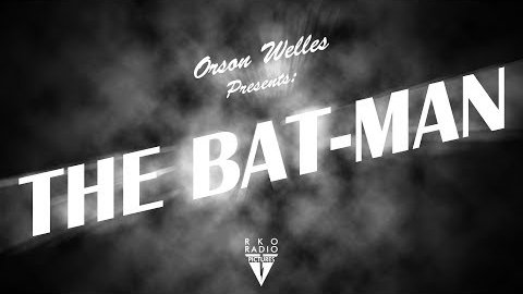 BATMAN de Orson Welles. Era 1946 y Welles llevaba dos años negociando con National Comics (posteriormente DC COMICS) adaptar Batman, pero se había llevado un duro varapalo cuando Humphrey Bogart había rechazado el papel de Bruce Wayne/Batman. Aún así el bueno de Orson siguió