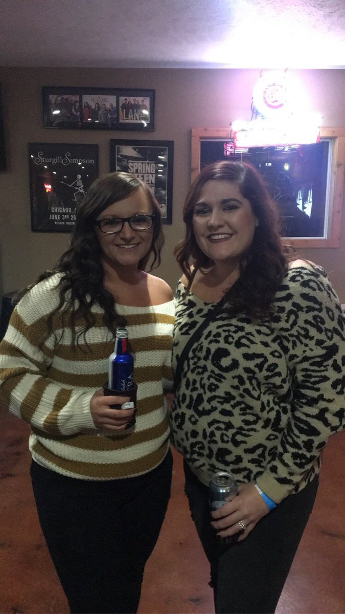 kalee06258351's tweet photo. ’all, I need a hot summer night with my Michelob lovin best friend with @MorganWallen @JonTLangston @coleswindell on repeat ❤️💙 https://t.co/nixEYKpS6r