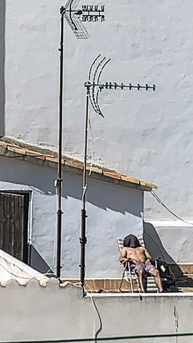 PalmaEduca (@palmaeduca) on Twitter photo MIRADES DES DE CASA
Projecte de PalmaEduca i Pilar Negredo per a infants i joves de Primària, Secundària, FP i Batxillerat, envia la teva foto amb el teu nom i llinatges, edat i centre educatiu a: pilarolallasancha@gmail.com
José Larrosa Carrillos IES JM Llompart Connectat MIRADES DES DE CASA
Projecte de PalmaEduca i Pilar Negredo per a infants i joves de Primària, Secundària, FP i Batxillerat, envia la teva foto amb el teu nom i llinatges, edat i centre educatiu a: pilarolallasancha@gmail.com
José Larrosa Carrillos IES JM Llompart Connectat