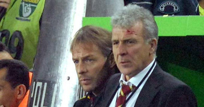 AydnSelcen's tweet image. fotoya üç dakika bakan, aslan gibi kükrüyor
#Stumpf #Gerets #Galatasaray