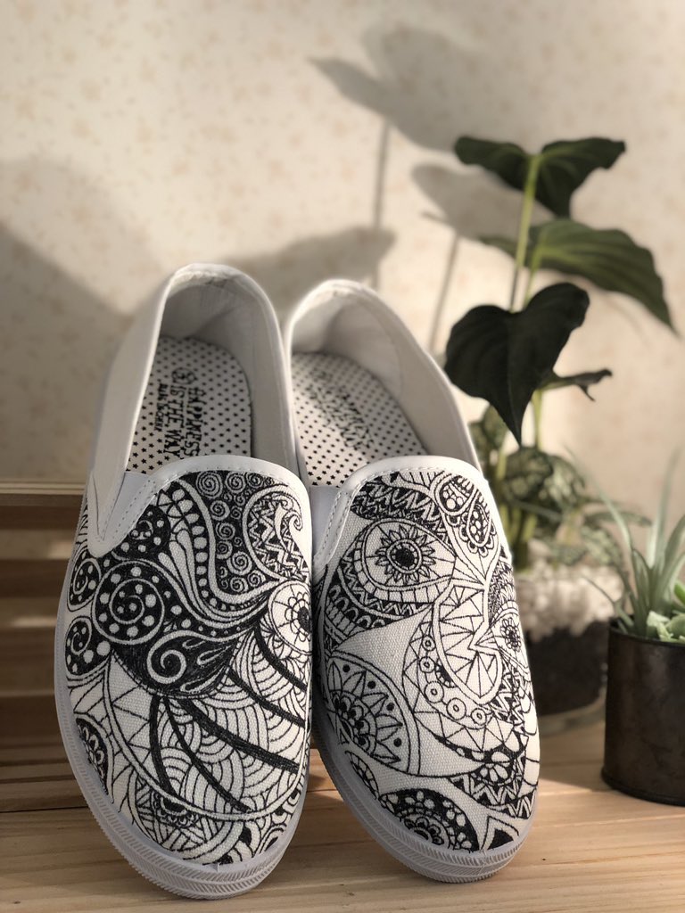 greenpeace0811's tweet photo. #芸術同盟 #線画ギャラリー #ゼンタングル #鳥 #design #photoshop #StayHome #art好きさんと繋がりたい #vans #ronherman #herley https://t.co/iPS3QYC2Hs
