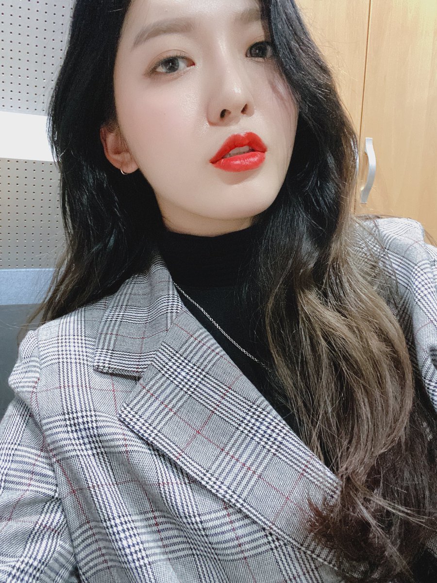 AOA_FANCLUB's tweet photo. [#아이돌리그] 아이돌 덕후들을 위한, 덕후들에 의한, 덕후들의 글로벌 입덕 영업 방송! STATV <아이돌리그 시즌2>에 AOA 찬미가 함께 합니다! ELVIS 여러분의 많은 관심 부탁드립니다!👼🏻

<STATV 채널번호>
- KT olleh tv 124
- SK Btv 137
- LG U+tv 120

#AOA #에이오에이 #찬미 #ChanMi https://t.co/jOPfEWml9Y