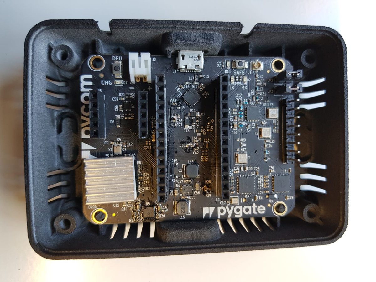 SGWirelessIoT's tweet image. The new #Pygate super versatile #IOT #LoRa 8 channel gateway  with skin... expect to see it in stock end May 2020 #GOINVENT