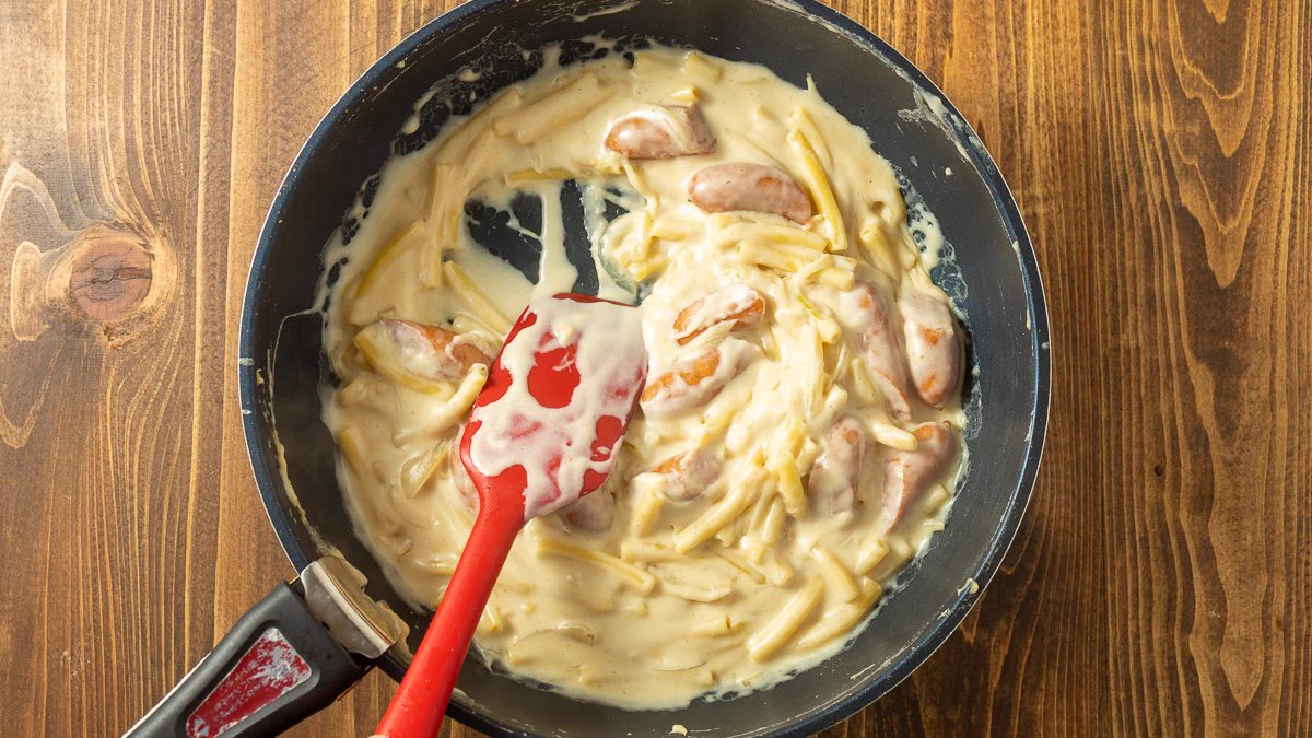 オーブン・トースター必要なし！？フライパンで作る「ワンパンごっそりグラタン」の作り方！