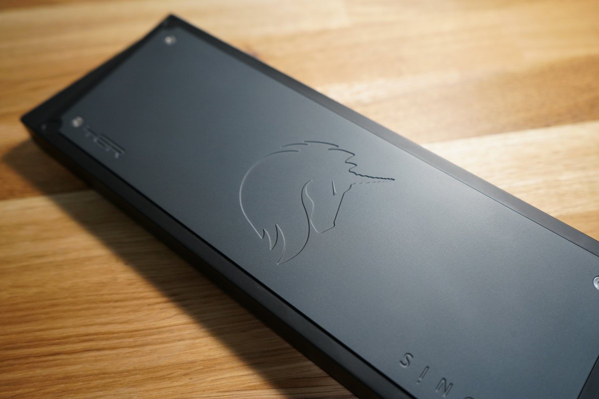 summitcables's tweet photo. Order #0001

Summitcables / Unikorn 

Graphite Black (Case)
Sniper Grey (Weight) https://t.co/4K1guDDycp