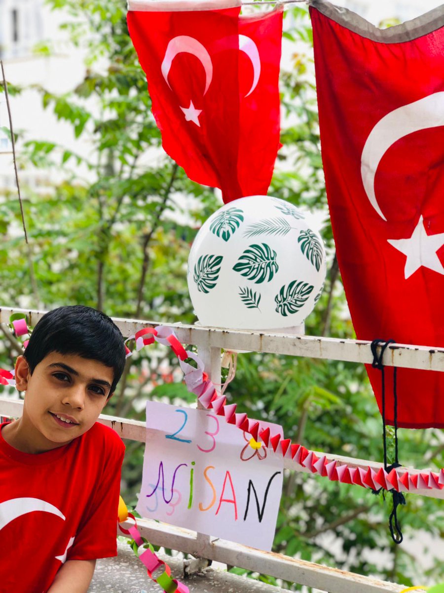 #EvdeBayramVar <a href="/ziyaselcuk/">Ziya Selçuk</a> <a href="/gul_davut/">Davut GÜL</a> @Cgnde <a href="/NizipilceMEM/">Nizip İlçe Milli Eğitim Müdürlüğü</a>